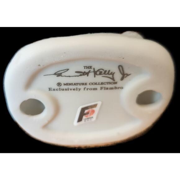 Flambro Emmett Kelly Jr. "Eating Cabbage" Porcelain Clown Figurine #10012 - Picture 3 of 5